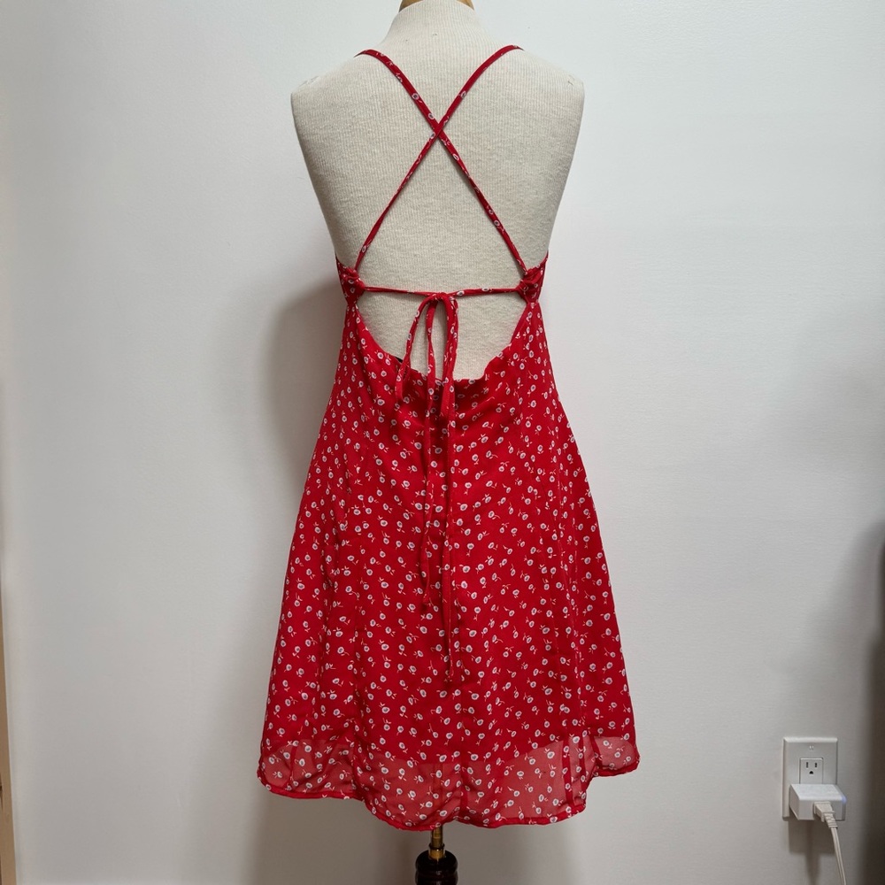 Review Ditsy Floral Babydoll Sundress - Picture 6 of 12